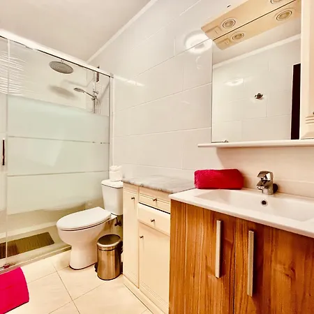 Poolside Paradise Appartement