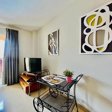 Apartamento Poolside Paradise *