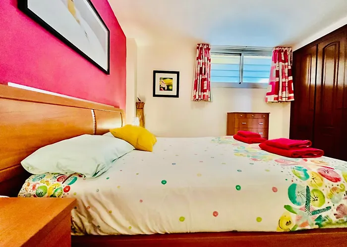 Poolside Paradise Διαμέρισμα