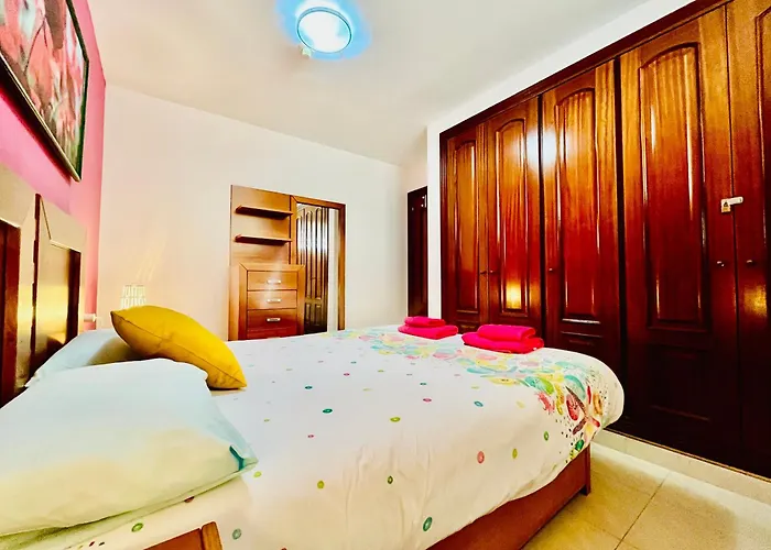 Poolside Paradise Διαμέρισμα *