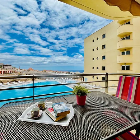 Appartement Poolside Paradise