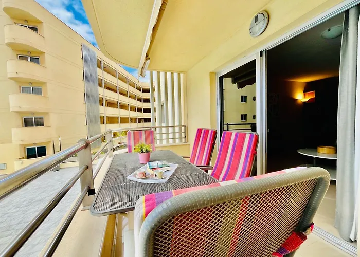 Poolside Paradise Appartement