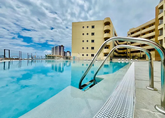 Appartement Poolside Paradise *